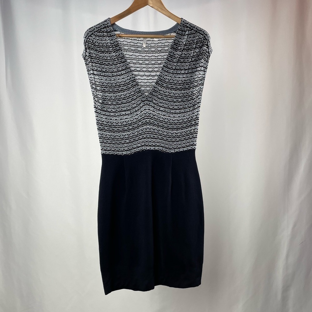 Lisli Wool Cap Sleeve Sheath Dress in‎ Black Silver Size Medium